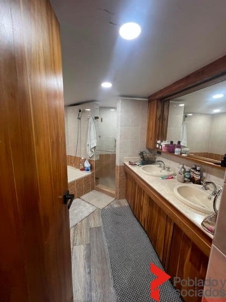 Casa de 5 alcobas en venta en El Poblado, Medellín, 395 m² · foto 11 de 24