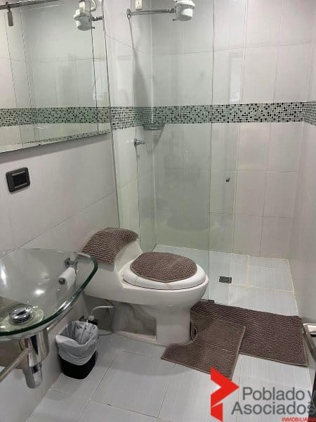 Casa de 5 alcobas en venta en El Poblado, Medellín, 395 m² · foto 17 de 24