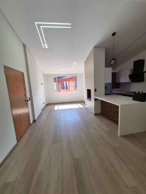 Apartamento de 2 alcobas en venta en Santa Paula, Bogotá, 98 m² · foto 2 de 24