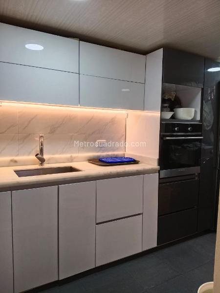 Apartamento en venta en Cedritos, Bogotá · foto 3 de 7