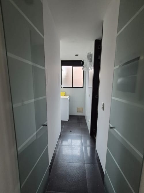 Apartamento de 3 alcobas en venta en Santa Barbara, Bogotá, 128 m² · foto 6 de 24
