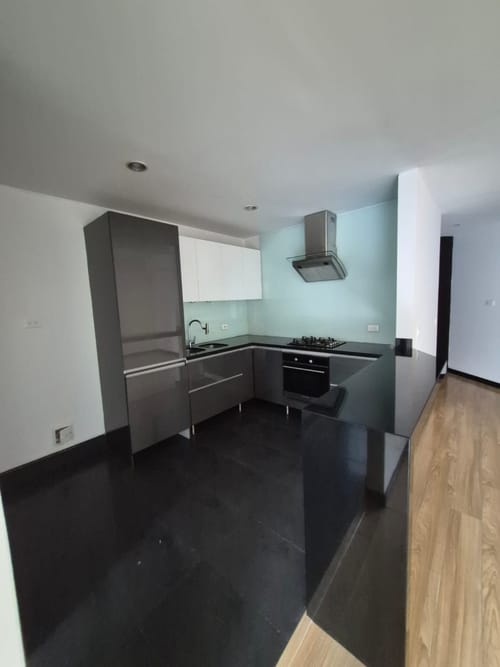 Apartamento de 3 alcobas en venta en Santa Barbara, Bogotá, 128 m² · foto 7 de 24