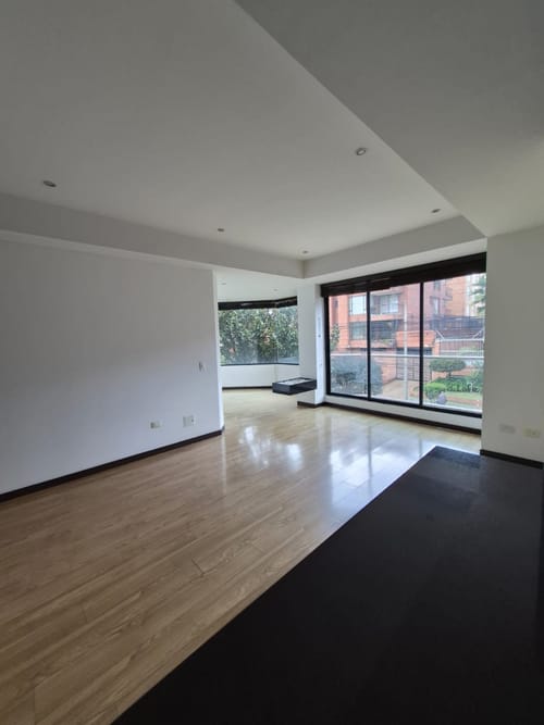 Apartamento de 3 alcobas en venta en Santa Barbara, Bogotá, 128 m² · foto 8 de 24