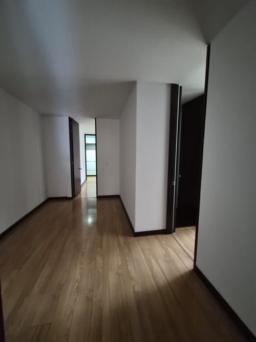 Apartamento de 3 alcobas en venta en Santa Barbara, Bogotá, 128 m² · foto 11 de 24