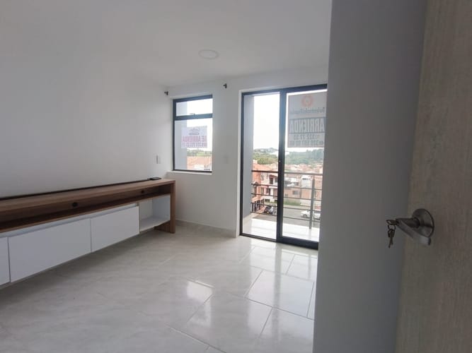 Apartamento de 3 alcobas en venta en Villa Maria, El Carmen de Viboral, 62 m² · foto 3 de 15