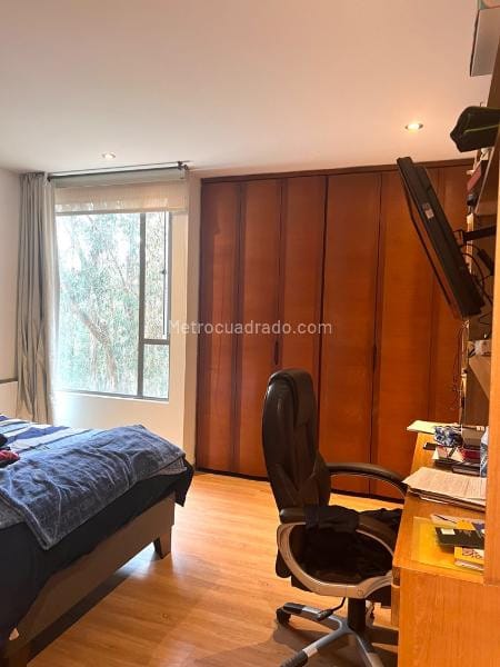 Apartamento de 3 alcobas en venta en Bosque Medina, Bogotá, 209 m² · foto 10 de 16