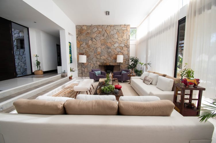 Casa en alquiler c/ cochera en Lomas de la Tahona · Foto 1
