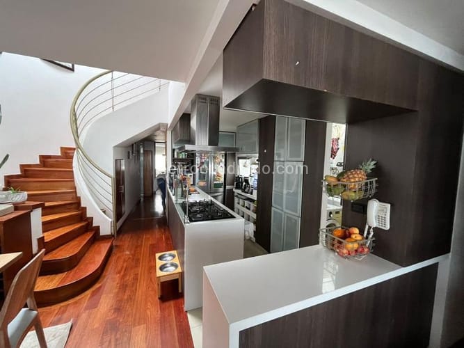 Apartamento de 4 alcobas en venta en Castilla, Bogotá, 170 m² · foto 3 de 13