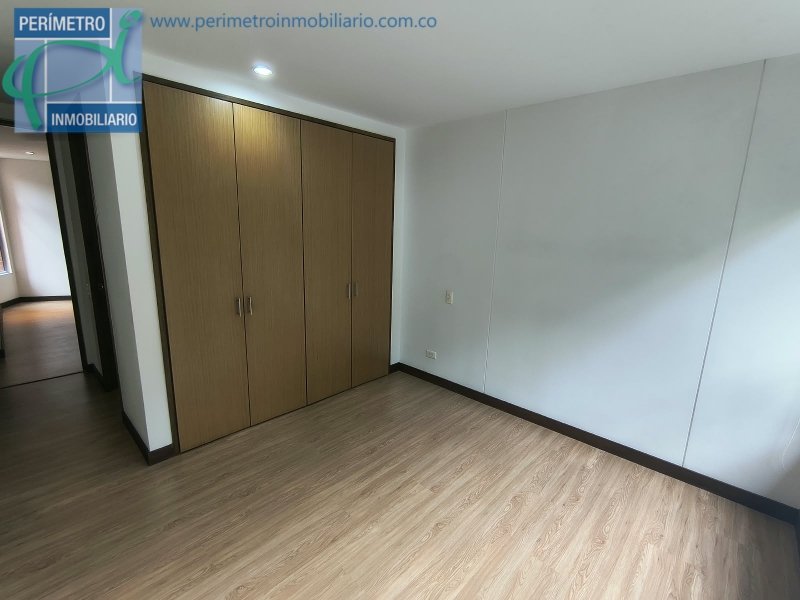 Apartamento en arriendo en Los Balsos, Medellín · foto 3 de 24