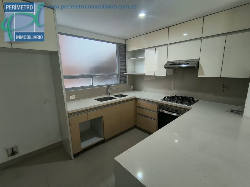 Apartamento en arriendo en Los Balsos, Medellín · foto 9 de 24