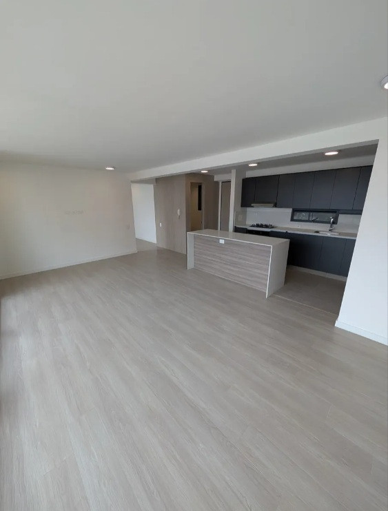 Apartamento en venta en Ciudad Salitre, Bogotá · foto 5 de 19