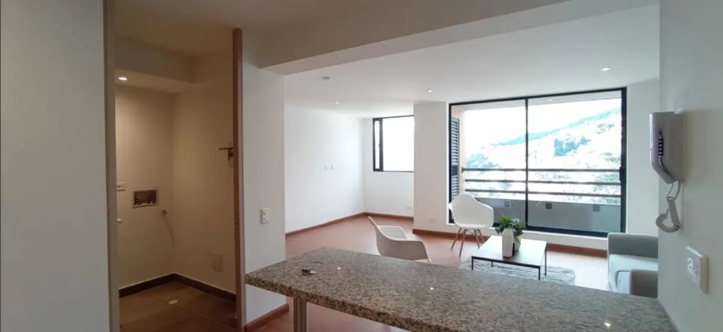 Apartamento en venta en El Redil, Bogotá · foto 2 de 14
