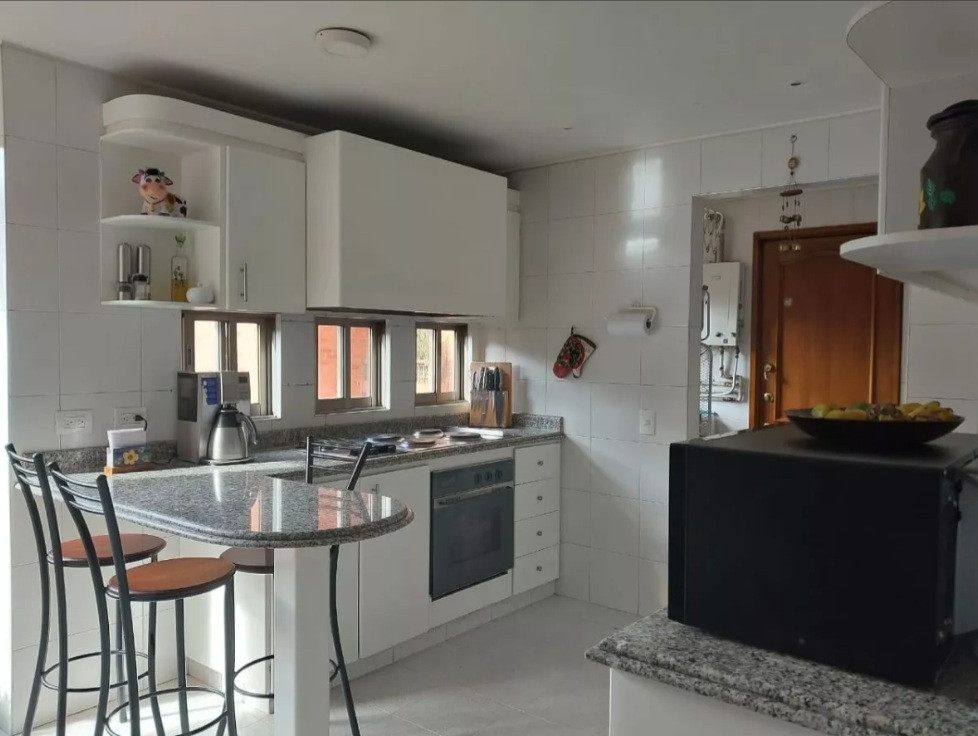 Apartamento en venta en Gratamira, Bogotá · foto 8 de 21