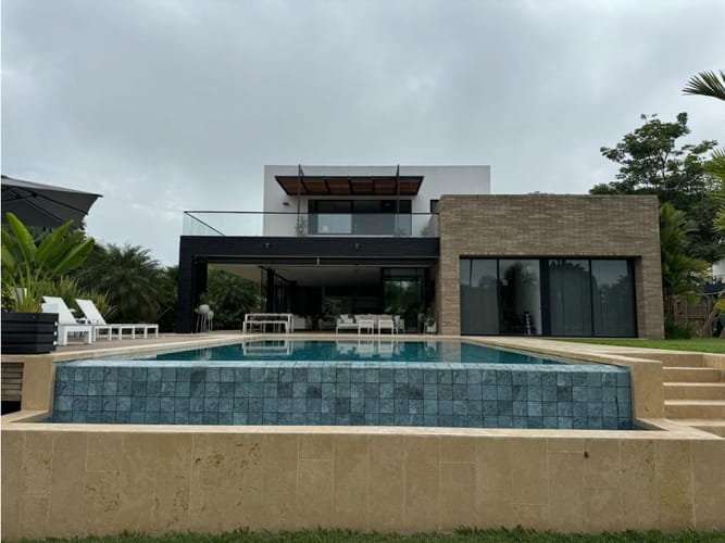 Casa de 6 alcobas en venta en Galicia, Pereira, 850 m² · foto 3 de 15