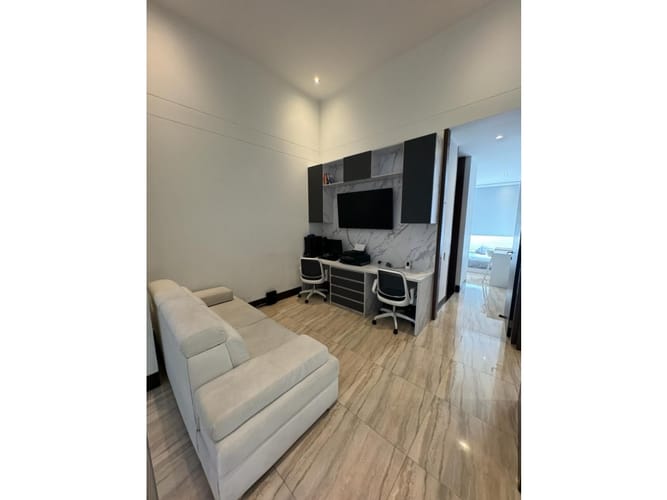 Apartaestudio en venta en Pinares, Pereira, 258 m² · foto 5 de 19