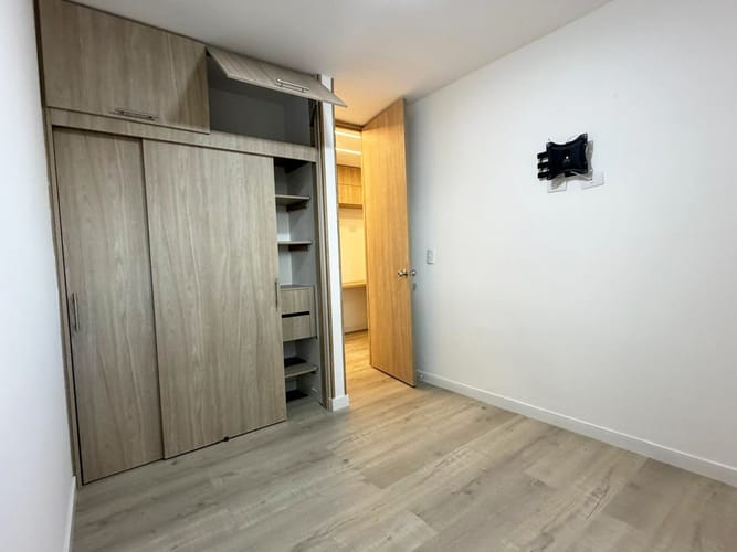 Apartamento en venta en Villa Del Parque, Medellín · foto 7 de 12