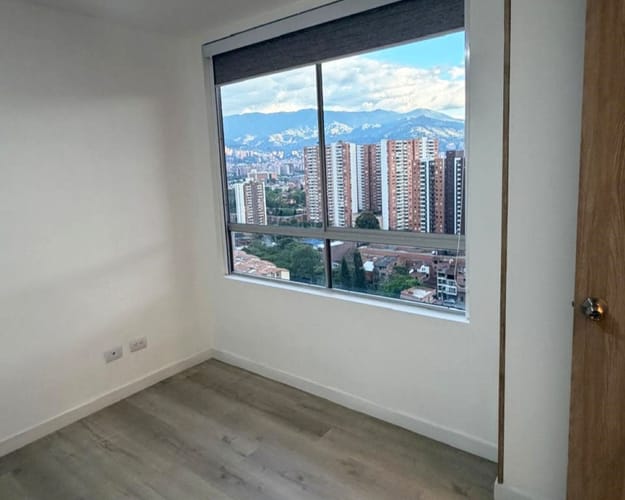 Apartamento en venta en Villa Del Parque, Medellín · foto 6 de 12