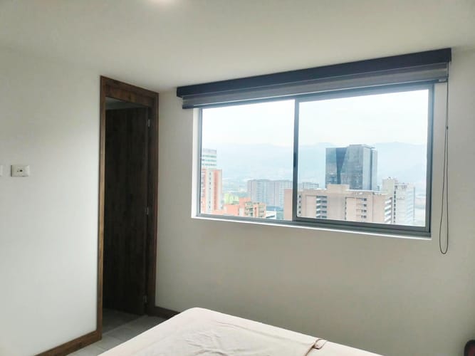 Apartamento de 2 alcobas en venta en El Poblado, Medellín, 86 m² · foto 11 de 16