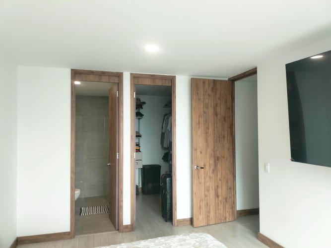Apartamento de 2 alcobas en venta en El Poblado, Medellín, 86 m² · foto 9 de 16