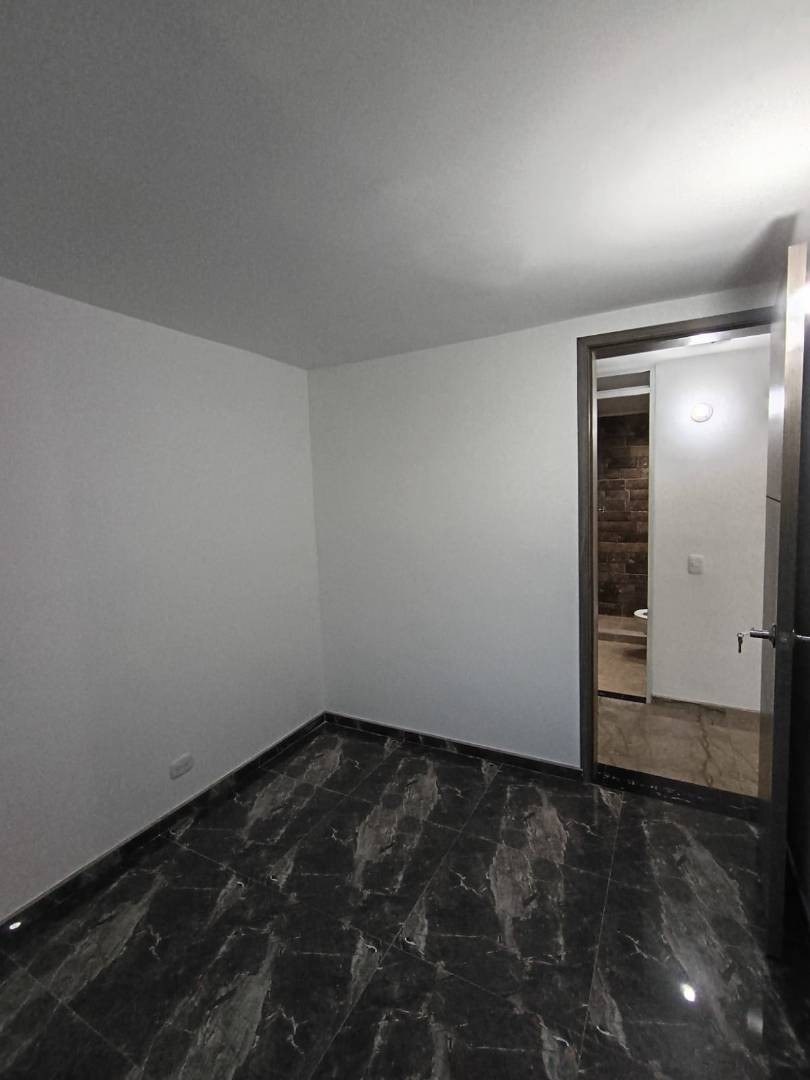 Apartamento en venta en Madelena, Bogotá · foto 4 de 11