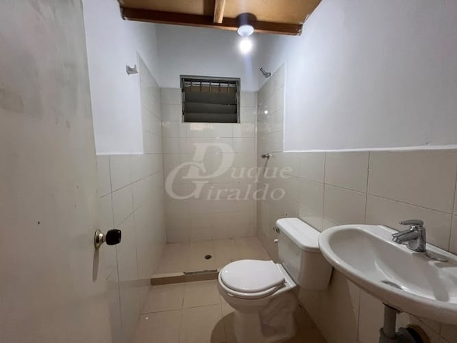 Local en arriendo en Laureles, Medellín, 180 m² · foto 13 de 16