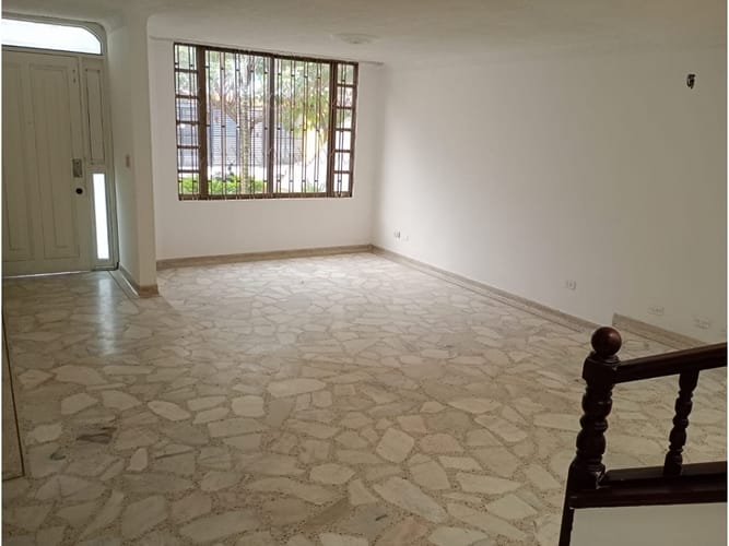 Casa de 4 alcobas en venta en El Ingenio, Cali, 330 m² · foto 5 de 24