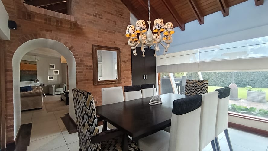 Casa de 4 alcobas en venta en Guaymaral, Bogotá, 1182 m² · foto 8 de 24