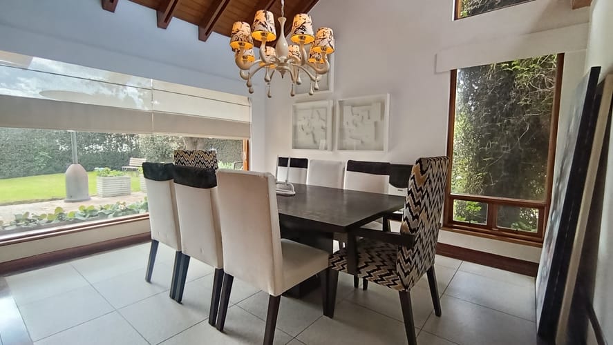 Casa de 4 alcobas en venta en Guaymaral, Bogotá, 1182 m² · foto 9 de 24