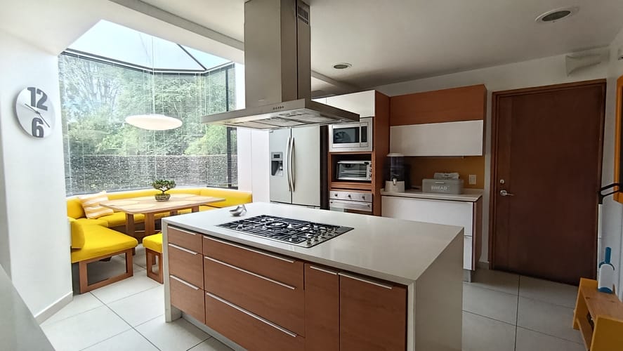 Casa de 4 alcobas en venta en Guaymaral, Bogotá, 1182 m² · foto 10 de 24