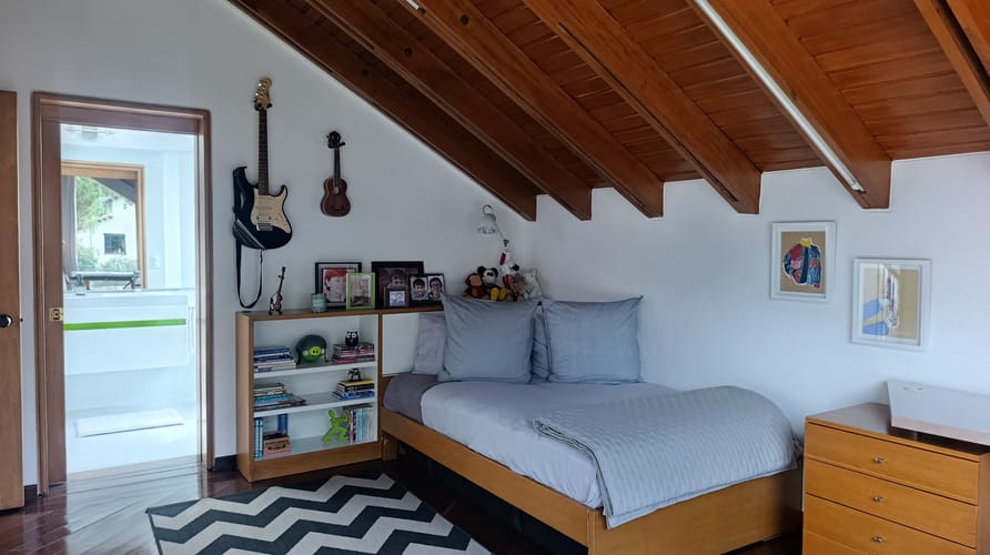 Casa de 4 alcobas en venta en Guaymaral, Bogotá, 1182 m² · foto 18 de 24
