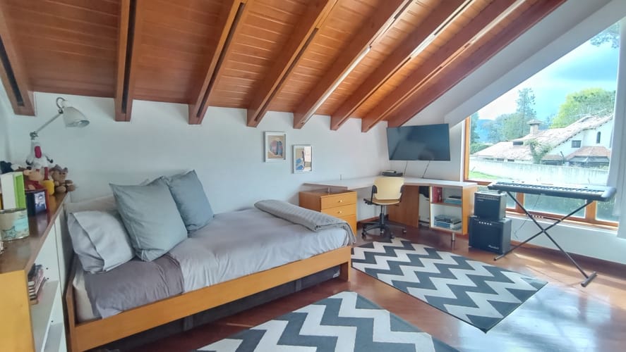 Casa de 4 alcobas en venta en Guaymaral, Bogotá, 1182 m² · foto 19 de 24
