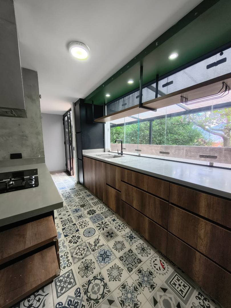 Apartamento en arriendo en San Lucas, Medellín · foto 2 de 24
