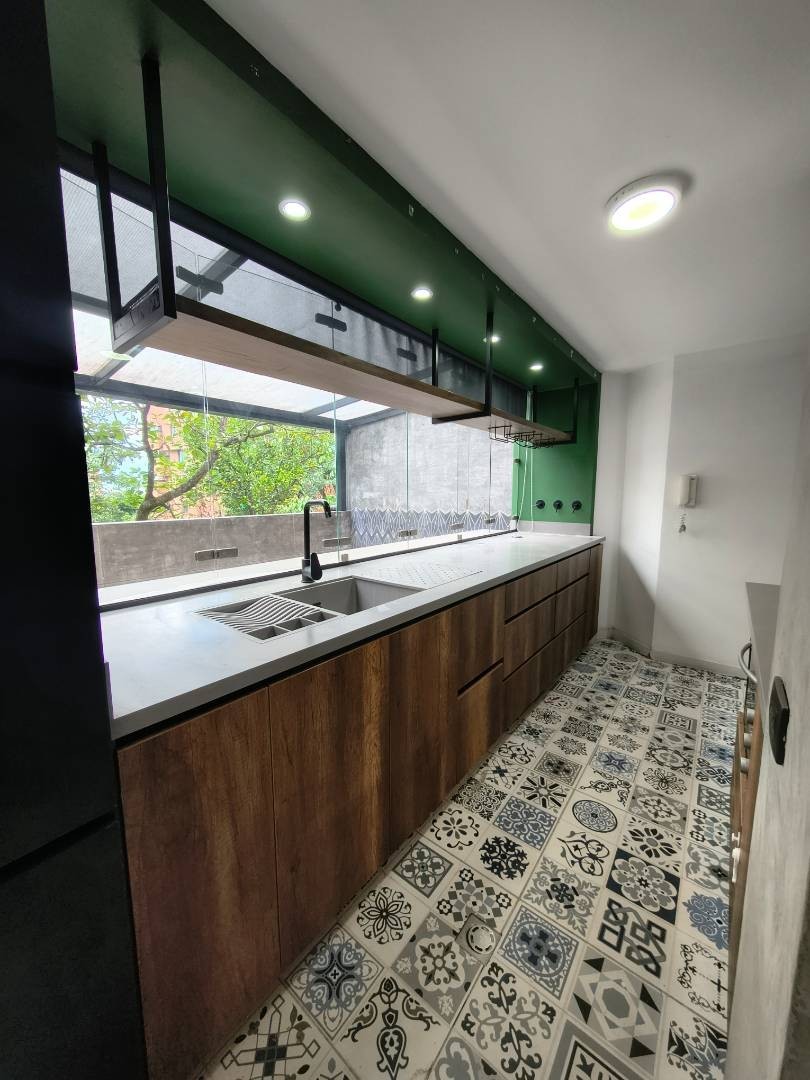 Apartamento en arriendo en San Lucas, Medellín · foto 3 de 24