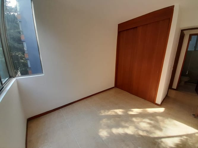 Apartamento de 3 alcobas en arriendo en Los Balsos, Medellín, 85 m² · foto 9 de 16