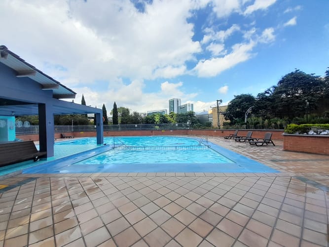 Apartamento de 3 alcobas en arriendo en Los Balsos, Medellín, 85 m² · foto 14 de 16