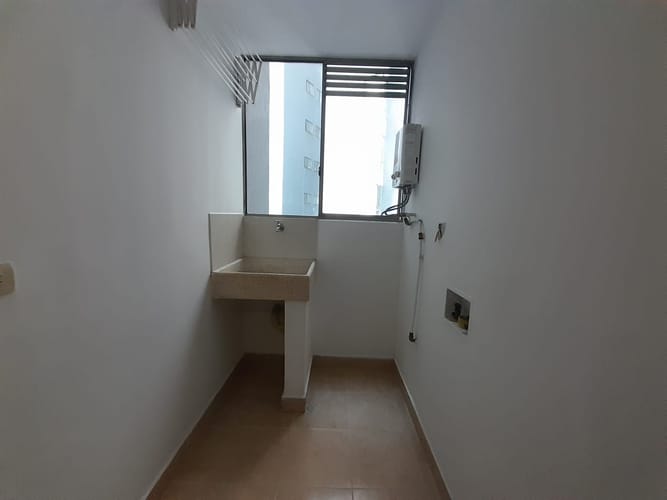 Apartamento de 3 alcobas en arriendo en Los Balsos, Medellín, 85 m² · foto 16 de 16