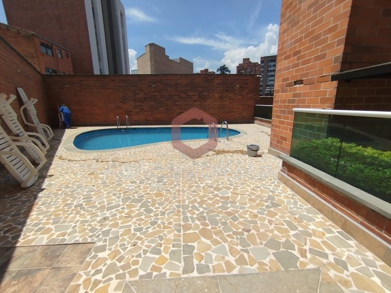 Apartamento en arriendo en Laureles, Medellín · foto 13 de 15