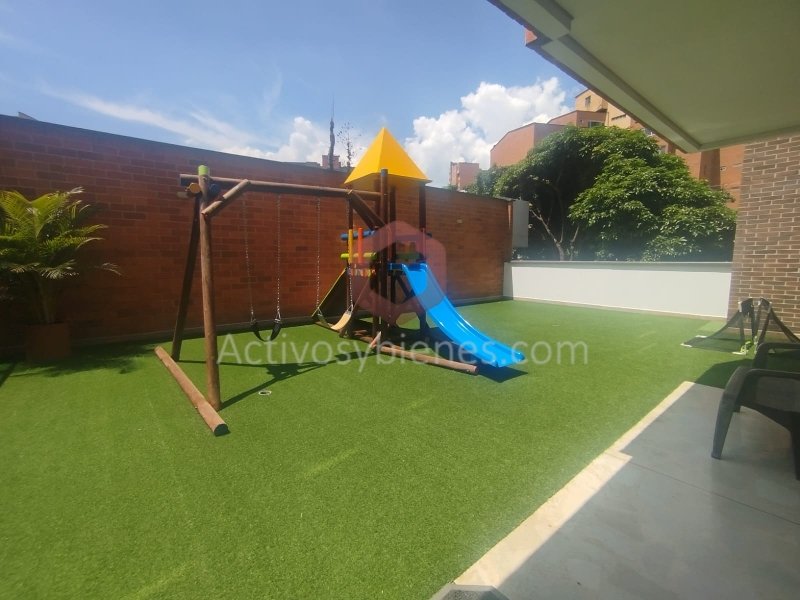 Apartamento en arriendo en Laureles, Medellín · foto 14 de 15
