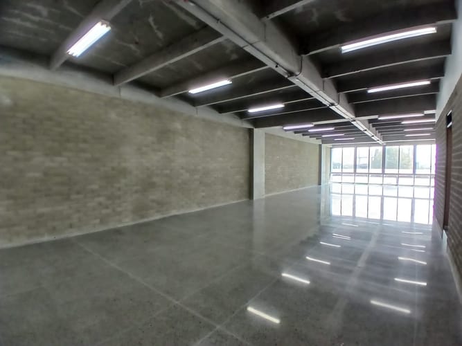 Oficina en arriendo en Guayabal, Medellín, 197 m² · foto 3 de 10