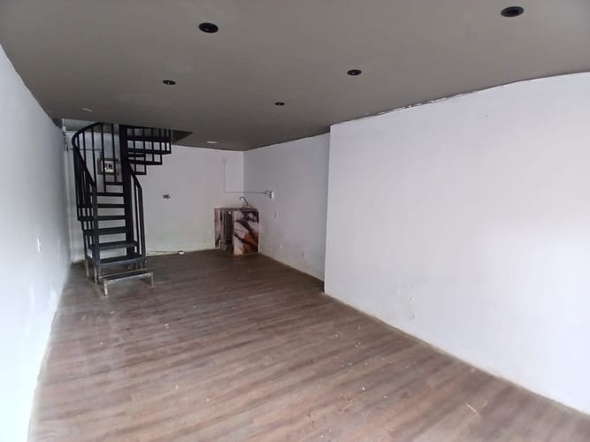 Local en arriendo en Patio Bonito, Medellín, 35 m² · foto 9 de 10