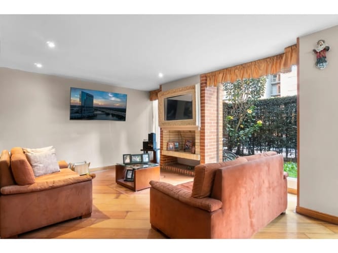 Casa de 5 alcobas en venta en Nueva Colina, Bogotá, 253 m² · foto 8 de 15