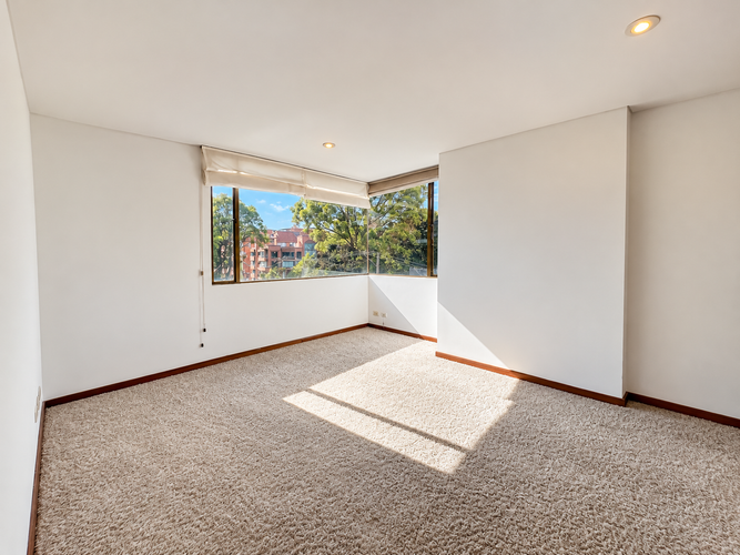 Apartamento de 3 alcobas en venta en Santa Barbara, Bogotá, 182 m² · foto 9 de 15