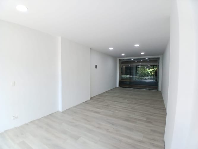 Local en arriendo en Los Balsos, Medellín, 70 m² · foto 4 de 10