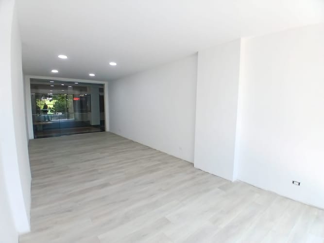 Local en arriendo en Los Balsos, Medellín, 70 m² · foto 6 de 10