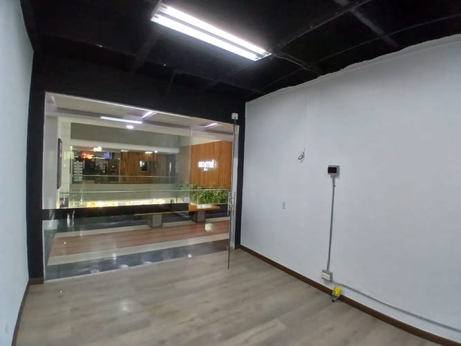 Local en arriendo en Los Balsos, Medellín, 70 m² · foto 10 de 10