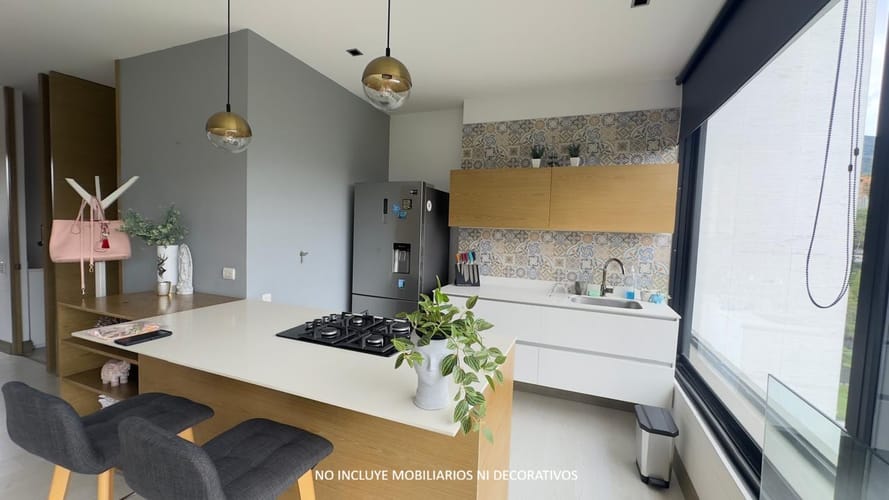 Apartaestudio en arriendo en San Lucas, Medellín, 87 m² · foto 5 de 9