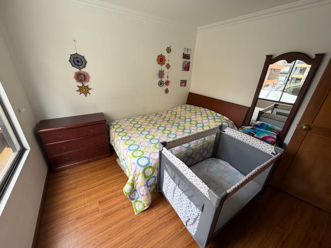Apartamento de 3 alcobas en venta en Santa Barbara Central, Bogotá, 190 m² · foto 4 de 24