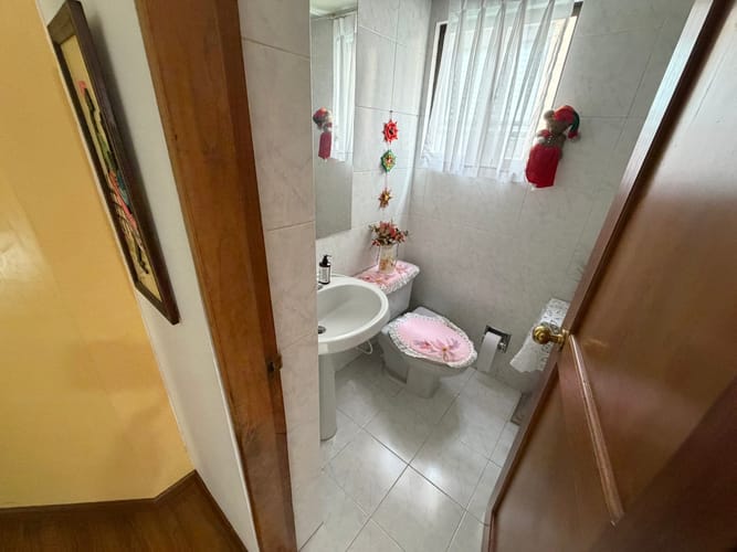 Apartamento de 3 alcobas en venta en Santa Barbara Central, Bogotá, 190 m² · foto 11 de 24