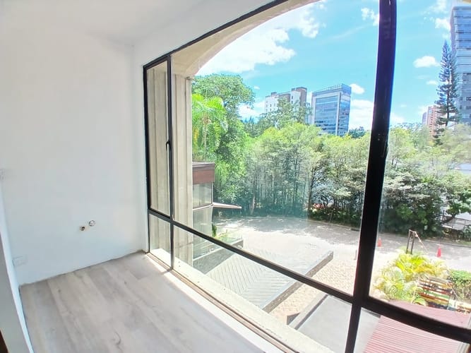 Local en arriendo en Los Balsos, Medellín, 35 m² · foto 10 de 10