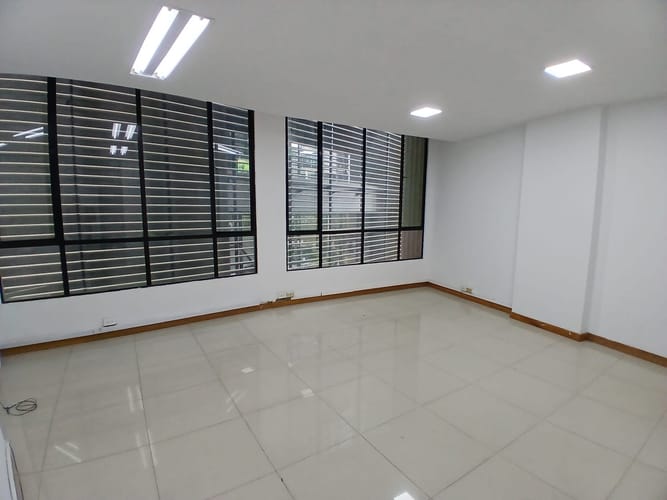 Local en arriendo en Los Balsos, Medellín, 46 m² · foto 9 de 10